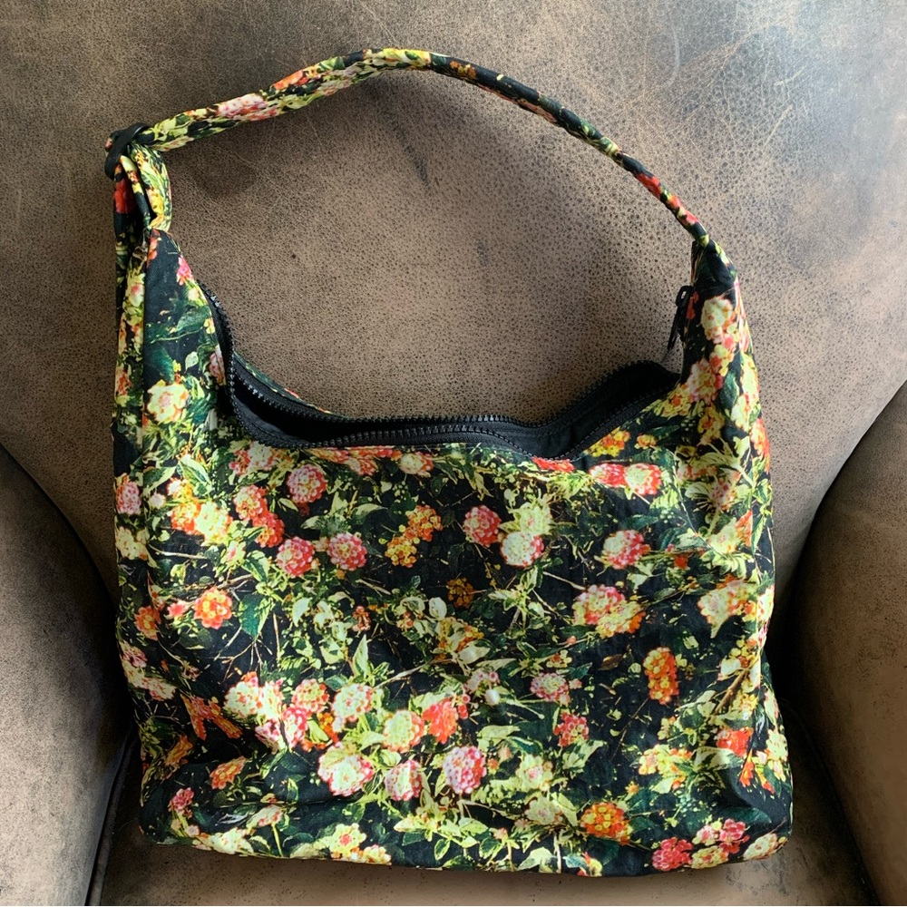 EUC Baggu Lantana shoulder bag